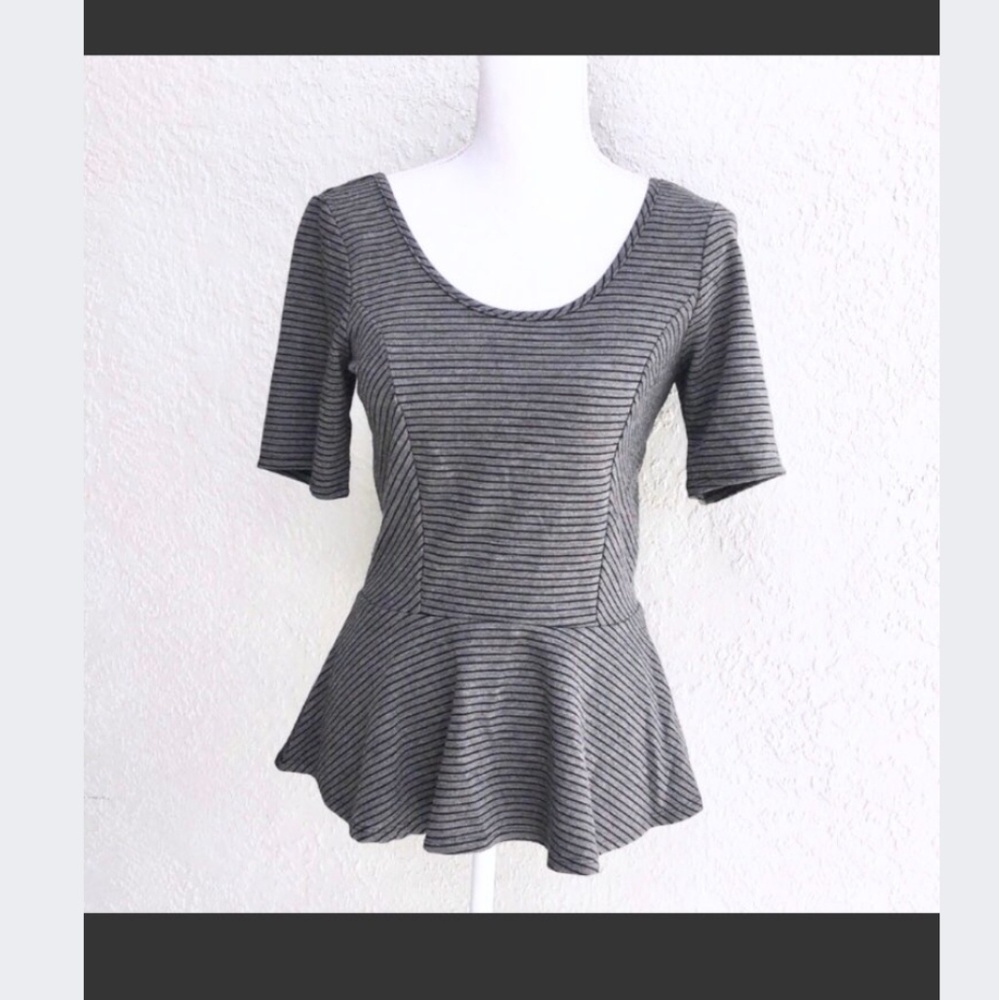 5 for 20$NWOT striped Peplum Blouse